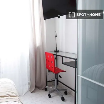 Image 2 - Viale Ortles, 20139 Milan MI, Italy - Room for rent
