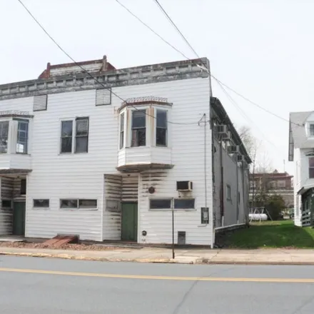 Image 1 - 213 South Tulpehocken Street, Pine Grove, PA 17963, USA - Loft for sale