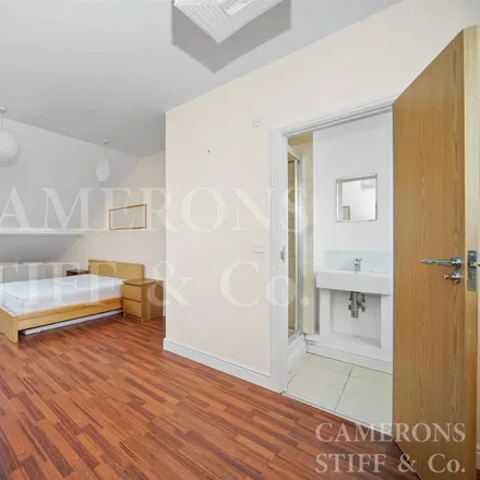 Image 3 - 20 Kenilworth Road, London, NW6 7RE, United Kingdom - Apartment for rent