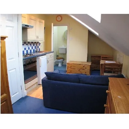 Rent this 1 bed apartment on Stile Hall Gardens in Strand-on-the-Green, London