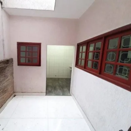Buy this 6 bed house on Rua Baffin in Centro, São Bernardo do Campo - SP
