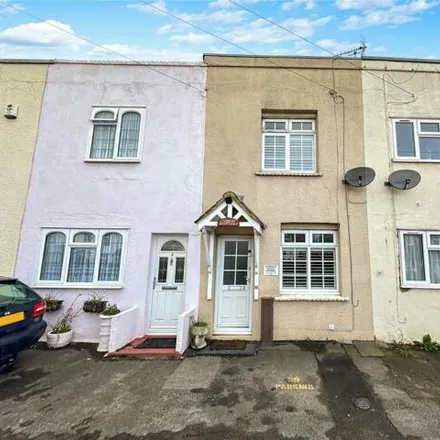 Buy this 2 bed townhouse on The Angel in Station Road, Rainham