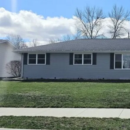 Buy this 3 bed house on 681 13th Street Southwest in Pipestone, MN 56164