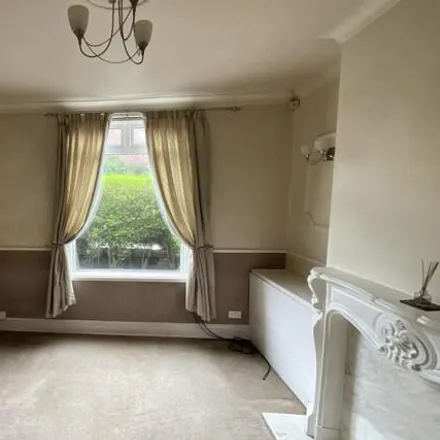 Image 7 - Balmoral Road, Sheffield, S13 7QF, United Kingdom - Townhouse for sale