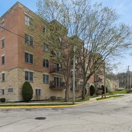 Buy this 2 bed condo on Willow Street in Willow Springs, Palos Township