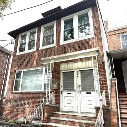 Image 2 - 927 56th Street, New York, NY 11219, USA - House for sale