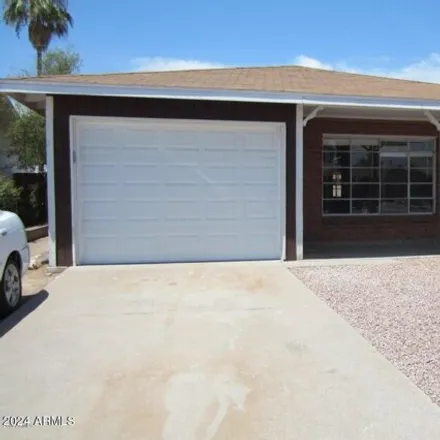 Rent this 3 bed house on 8132 East Piccadilly Road in Scottsdale, AZ 85251