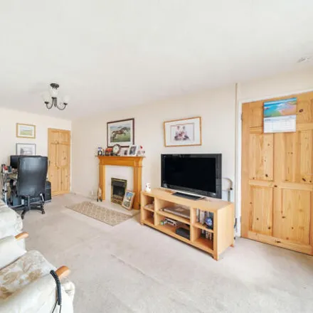 Image 3 - 11 Lichfield Drive, Leckhampton, GL51 3DQ, United Kingdom - Duplex for sale