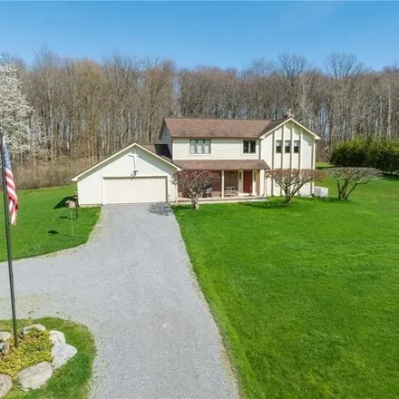 Image 2 - 470 Pittsford-Henrietta Town Line Road, Pittsford, Monroe County, NY 14534, USA - House for sale