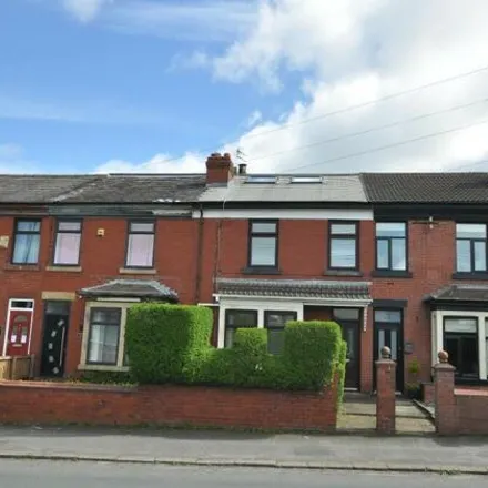Buy this 4 bed townhouse on Kings Lea in Westhoughton Road, Heath Charnock