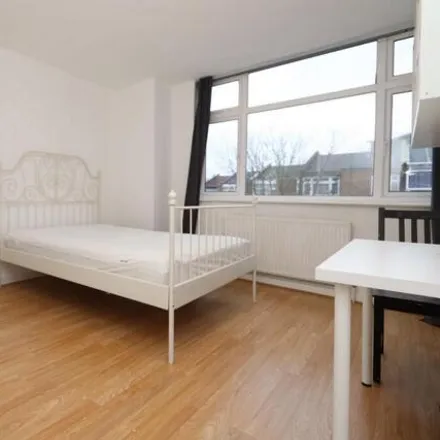 Rent this studio house on Windsor Crescent in London, HA9 9AN