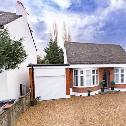 Image 1 - Chingford Avenue, London, E4 6RG, United Kingdom - House for sale