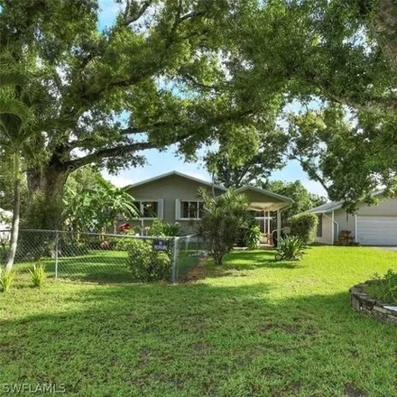 Image 2 - 562 Clark St, North Fort Myers, Florida, 33903 - House for sale
