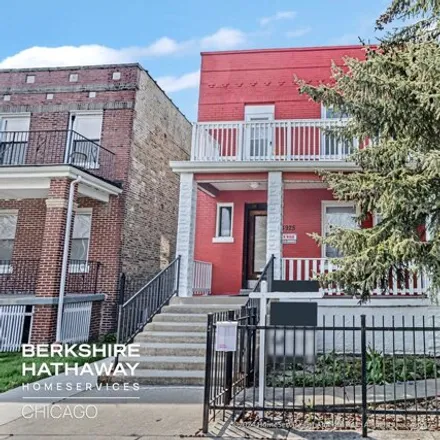 Buy this 4 bed house on 4925 West Henderson Street in Chicago, IL 60634