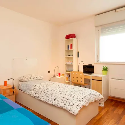 Rent this studio room on Viale dell'Innovazione 22 in 20126 Milan MI, Italy