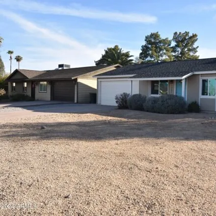 Buy this 3 bed house on 14401 North 35th Place in Phoenix, AZ 85032