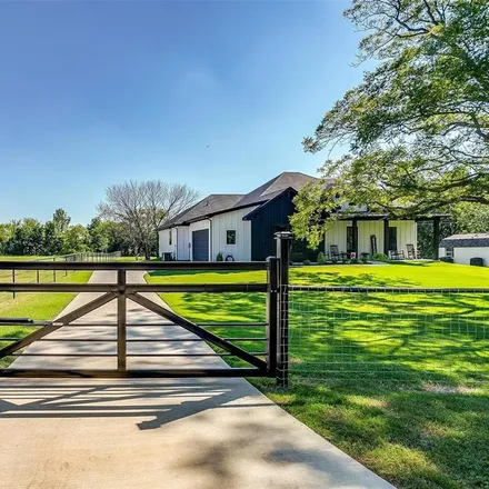 Buy this 3 bed house on 4200 County Road 703 in Johnson County, TX 76009