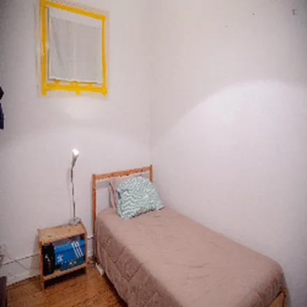 Rent this 4 bed room on Estacionamento MNE in Calçada das Necessidades, 1399-011 Lisbon