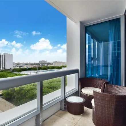 Image 9 - The Carillon Hotel & Spa, 6899 Collins Avenue, Atlantic Heights, Miami Beach, FL 33141, USA - Condo for rent
