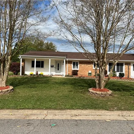 Image 1 - 3772 Colonial Parkway, Windsor Woods, Virginia Beach, VA 23452, USA - House for sale