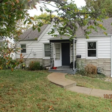 Buy this 2 bed house on 10066 Dorothy Avenue in Riverview, Saint Louis County