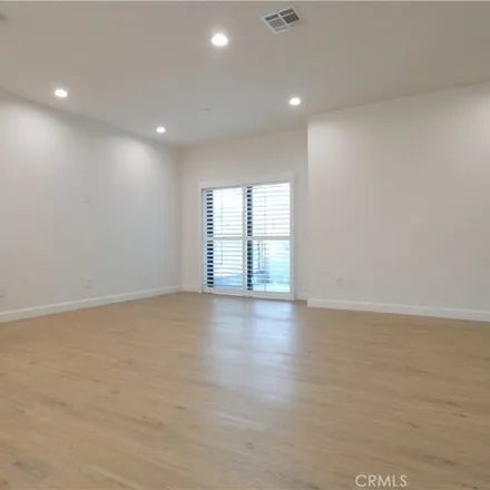 Image 9 - 5380 Lexington Avenue, Los Angeles, CA 90029, USA - House for rent