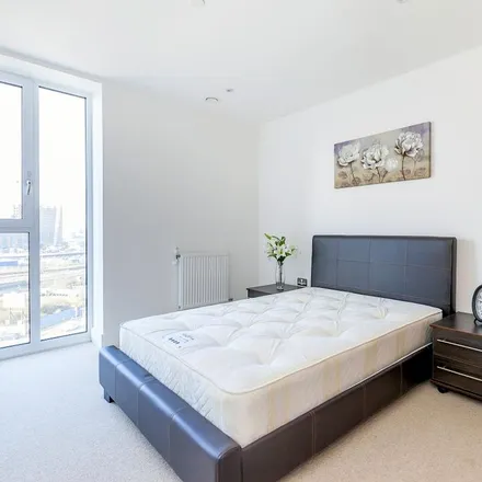 Image 3 - Mercury House, Jude Street, London, E16 1ZB, United Kingdom - Apartment for rent