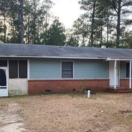 Rent this 3 bed house on 1290 West Wisconsin Avenue in Southern Pines, NC 28387