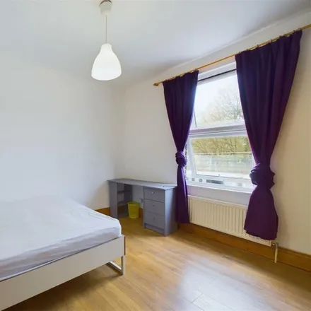 Image 1 - 33 Washington Avenue, London, E12 5JA, United Kingdom - Room for rent