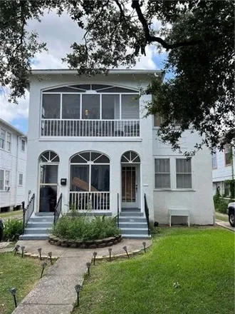 Buy this 4 bed house on 3535 Louisiana Avenue Parkway in New Orleans, LA 70125