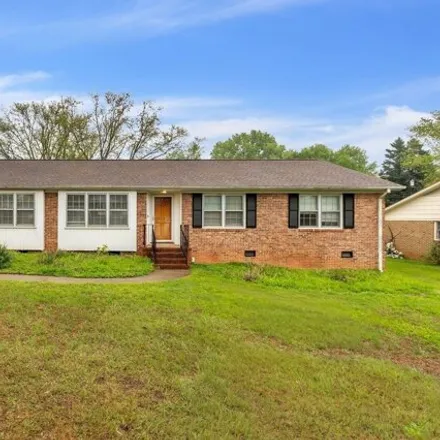 Image 1 - 174 Gavins Point Road, Greenville County, SC 29615, USA - House for sale