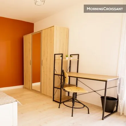Rent this 1 bed room on Évry-Courcouronnes