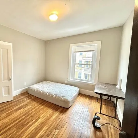 Image 2 - 76 Easton Street, Boston, MA 02134, USA - Apartment for rent