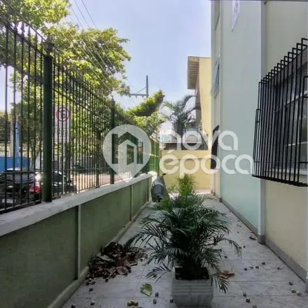 Buy this 2 bed apartment on Quadra de Futsal in Avenida Camões, Penha Circular