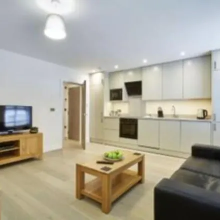 Image 2 - 18 Forlease Road, Maidenhead, SL6 1RU, United Kingdom - Apartment for rent