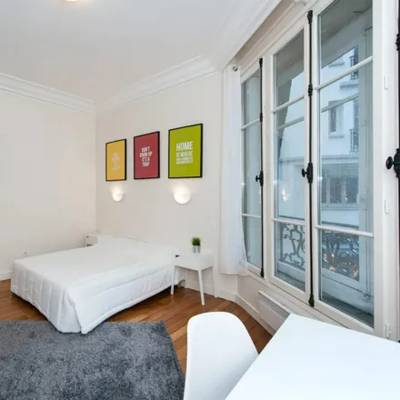 Rent this 4 bed room on 24 Rue du Renard in 75004 Paris, France