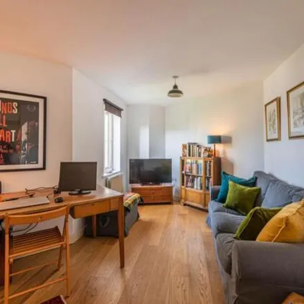 Buy this 1 bed apartment on Innes Street in London, SE15 6DL