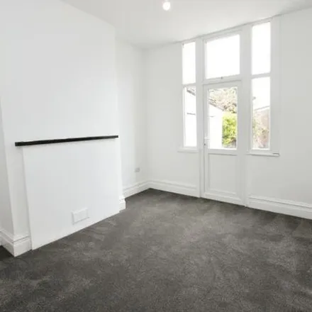 Image 4 - 23 Brentry Road, Bristol, BS16 2AA, United Kingdom - Townhouse for rent