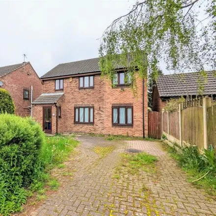 Buy this 4 bed house on Langdale Close in Chesterfield, S40 4XQ