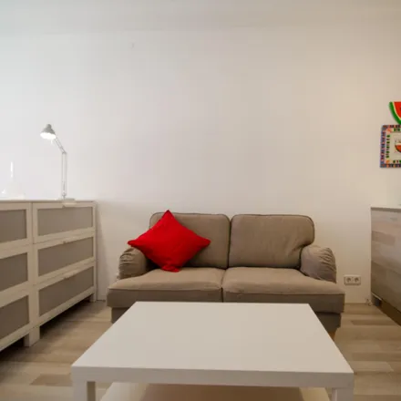 Image 3 - Carrer del Torrent de l'Olla, 191, 08012 Barcelona, Spain - Apartment for rent