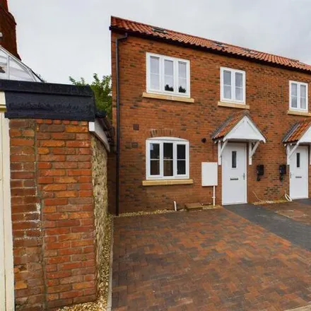 Buy this 3 bed townhouse on Newport in Lincoln, LN1 3DW