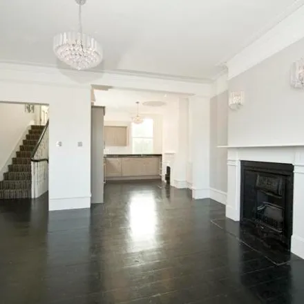 Rent this 2 bed room on 3 Brewster Gardens in London, W10 6QL