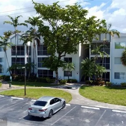 Image 2 - Rock Island Road, Tamarac, FL 33319, USA - Condo for sale