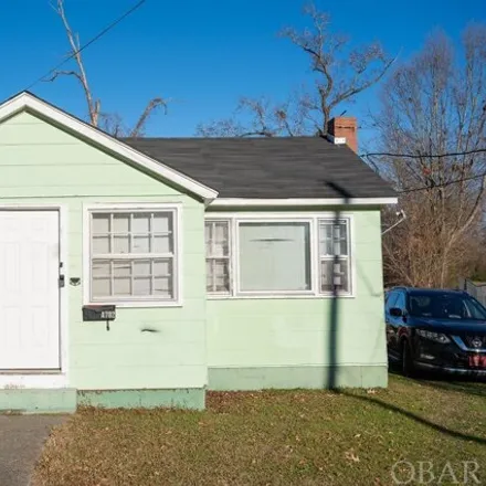 Buy this 2 bed house on 714 Richardson Street in Elizabeth City, NC 27909