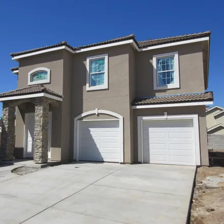 Buy this 5 bed house on CA 99 in Fresno, CA 93722