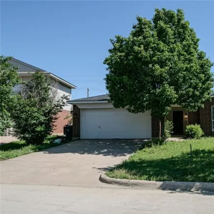 Buy this 3 bed house on 4605 Quarry Cir in Fort Worth, Texas