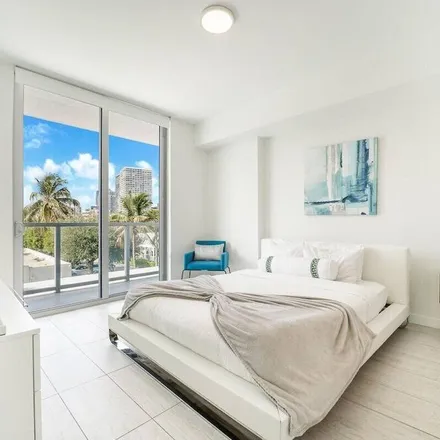 Rent this 1 bed condo on Miami