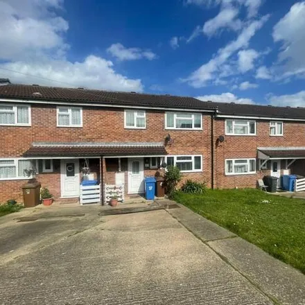 Rent this 3 bed townhouse on Heatherhayes in Ipswich, IP2 9SL