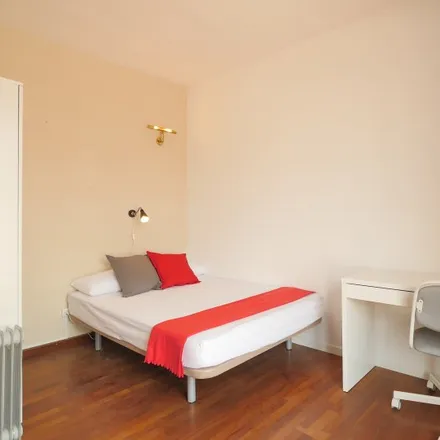 Rent this 6 bed room on Carrer de Caballero in 2, 4