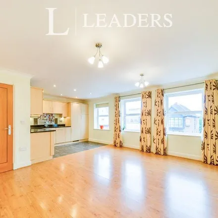 Rent this 2 bed apartment on 21-23 London Road in St Albans, AL1 1PX